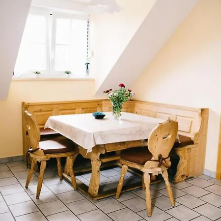 & Bauernhof Wirth Apartment *
